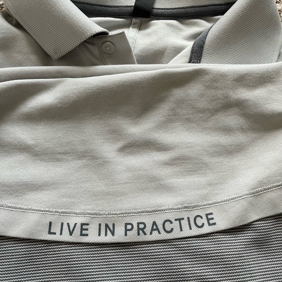 Men’s Lululemon Performance Polo, Size: Small - Picture 4 of 5